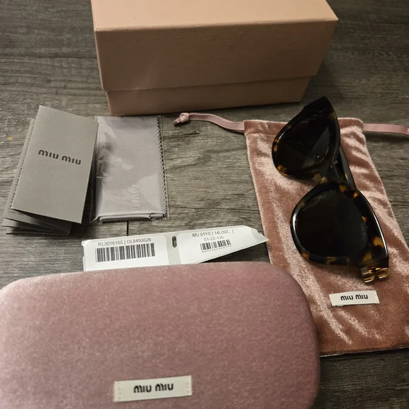 Miu Miu Sunglasses Glimpse MU 01YS 14L09Z 51-22 Honey Havana